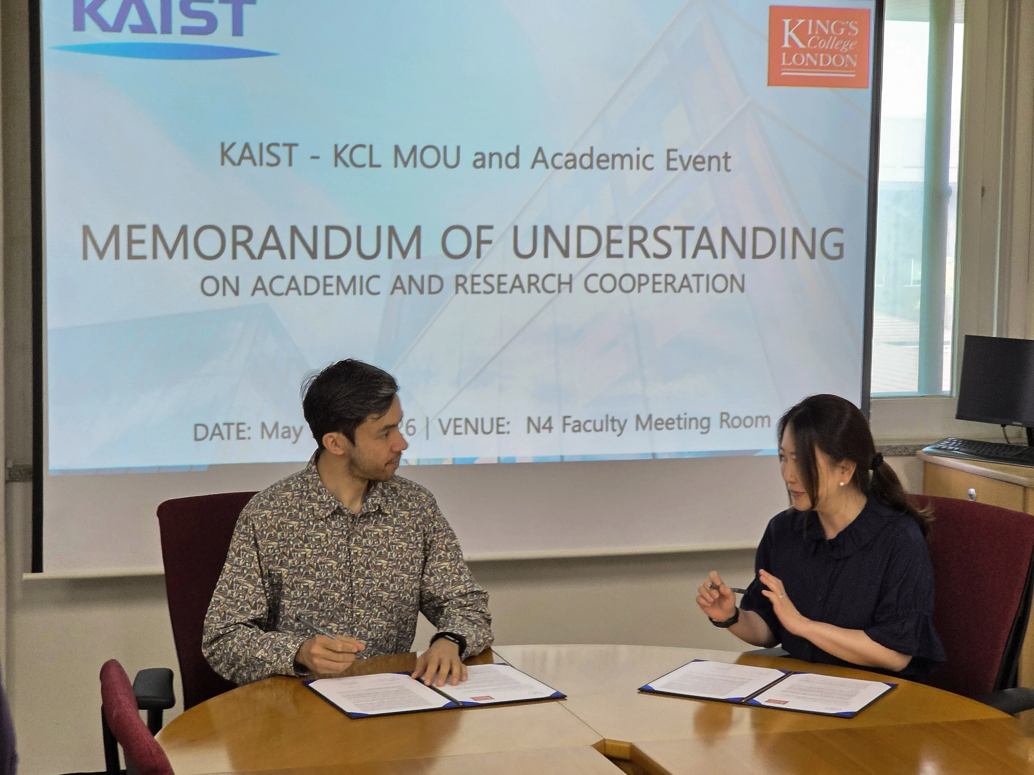 Jonathan Gray (King's College London) and Hana Kim (KAIST)